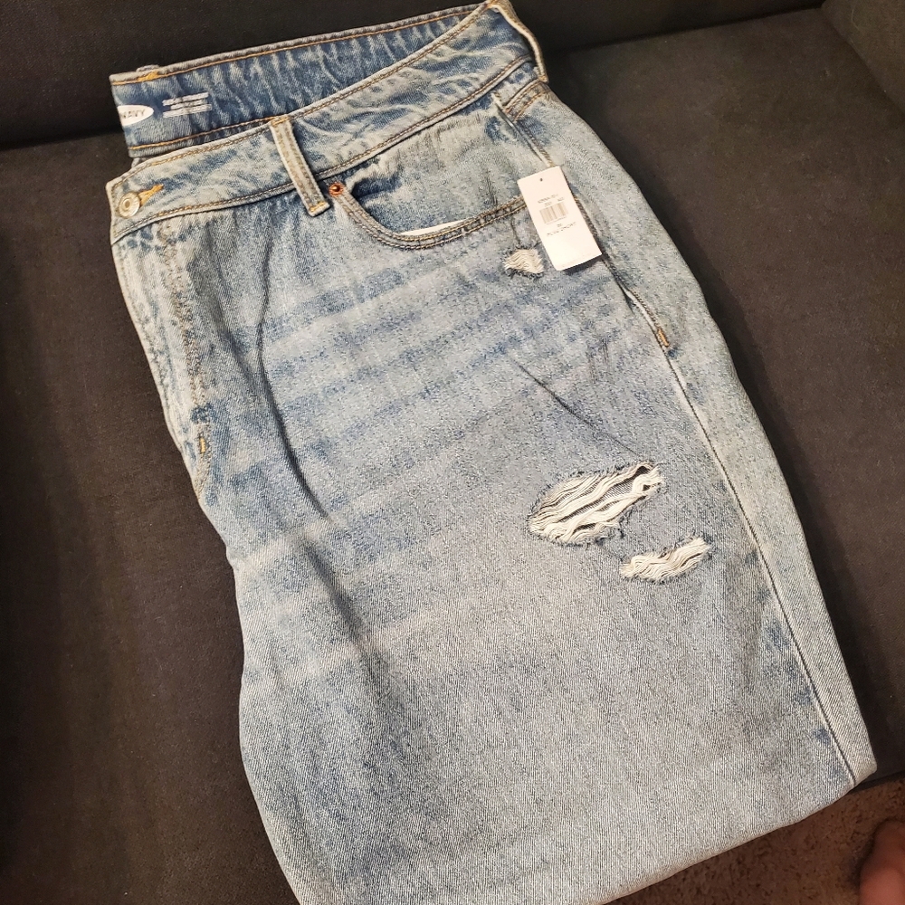 NWT Old Navy Plus Distressed Straight Leg High Waist Rise Mom Jeans